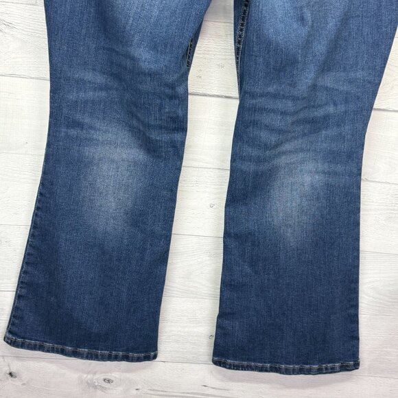 NEW Maurices Womens Jeans 20W Regular Classic Flare Blue Denim Stretch Mid Rise - Picture 8 of 13